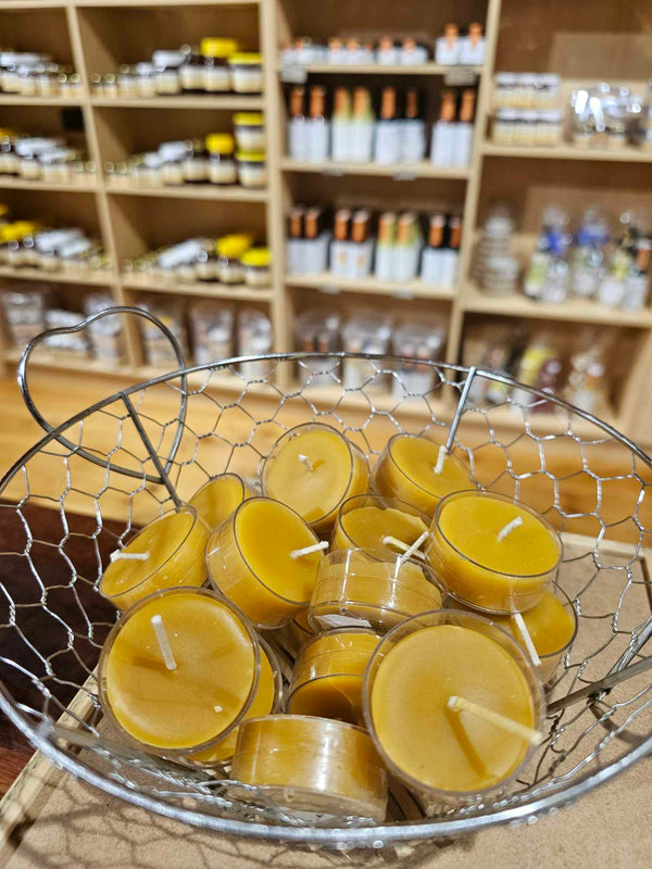 Single tealight candle
